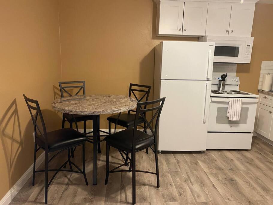 #2 Bedroom Cozy Suite, 1 Min Walk To The Beach # Bullhead City Eksteriør billede